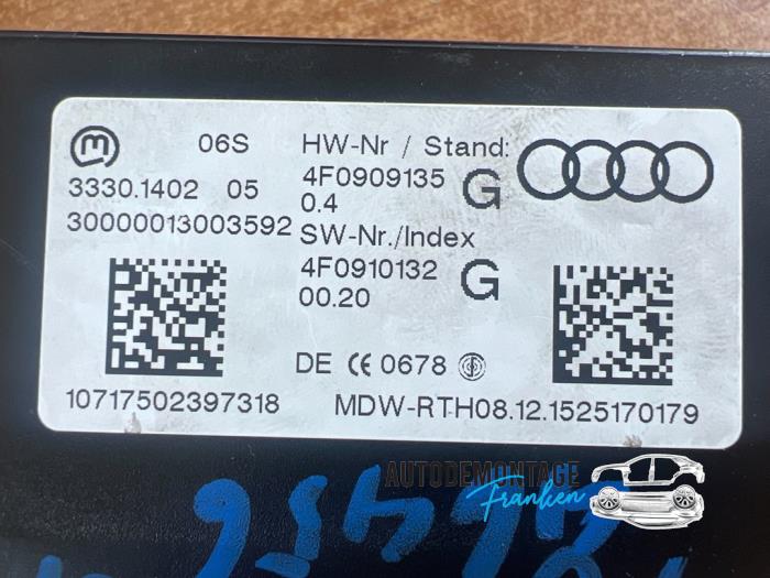 Serrure de contact + clé d'un Audi A6 Avant (C6) 2.7 TDI V6 24V 2009