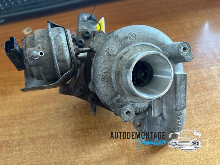 Gebrauchte Turbo Citroen C5 III Berline (RD) 1.6 HDiF 16V Preis € 150,00 Margenregelung angeboten von Franken Autodemontage B.V.