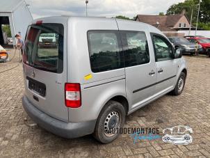 Used Rear-wheel drive axle Volkswagen Caddy III (2KA,2KH,2CA,2CH) 1.9 TDI Price on request offered by Franken Autodemontage B.V.
