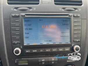 Used Navigation display Volkswagen Jetta III (1K2) 1.9 TDI Price on request offered by Franken Autodemontage B.V.
