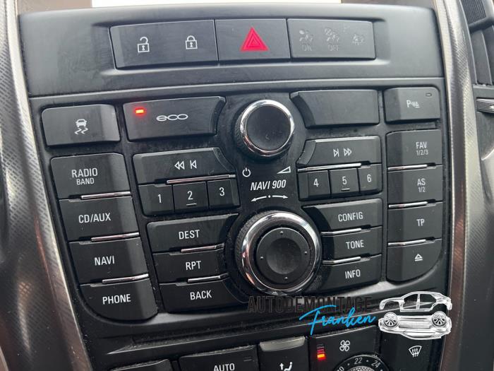 Radio CD player from a Opel Astra J (PC6/PD6/PE6/PF6) 1.3 CDTI 16V EcoFlex 2012