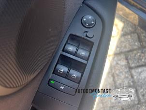 Used Electric window switch BMW 3 serie (E90) 320d 16V Price on request offered by Franken Autodemontage B.V.