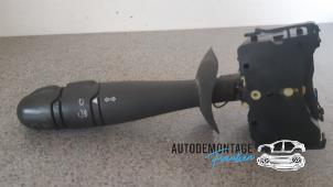 Used Indicator switch Opel Vivaro 1.9 DI Price on request offered by Franken Autodemontage B.V.
