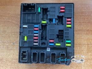 Used Fuse box Renault Grand Scénic III (JZ) 1.5 dCi 110 Price on request offered by Franken Autodemontage B.V.