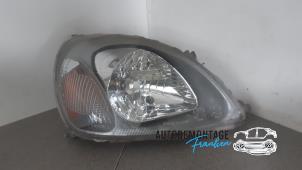 Used Headlight, right Toyota Yaris (P1) 1.3 16V VVT-i Price on request offered by Franken Autodemontage B.V.