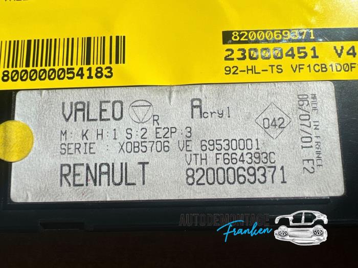 Panneau de commandes chauffage d'un Renault Clio II (BB/CB) 1.6 16V 2001