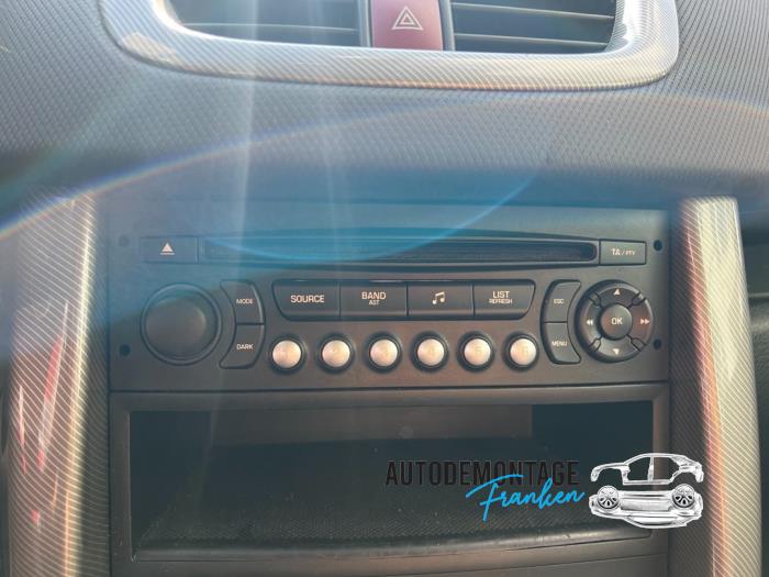 Radioodtwarzacz CD z Peugeot 207/207+ (WA/WC/WM) 1.4 HDi 2008