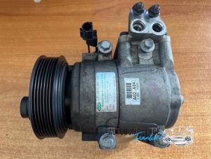 Used Air conditioning pump Hyundai H-300 2.5 CRDi Price on request offered by Franken Autodemontage B.V.