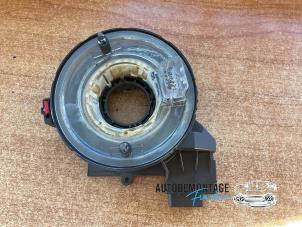Begagnade Klockfjäder, airbag Volkswagen Touran (1T1/T2) 1.4 16V TSI 140 Pris € 25,00 Marginaltabell erbjuds av Franken Autodemontage B.V.
