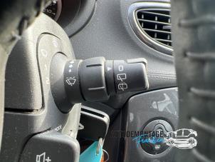 Used Wiper switch Renault Clio III Estate/Grandtour (KR) 1.2 16V 75 Price on request offered by Franken Autodemontage B.V.