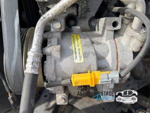 Used Air conditioning pump Renault Clio III Estate/Grandtour (KR) 1.2 16V 75 Price on request offered by Franken Autodemontage B.V.