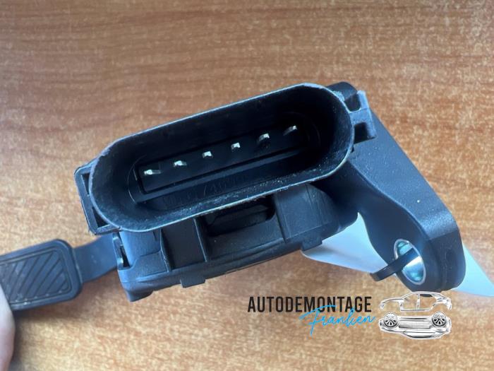 Throttle pedal position sensor from a Ford EcoSport (JK8) 1.0 EcoBoost 12V 125 2016