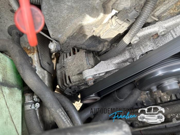 Used Dynamo Mercedes S (W220) 3.2 S-320 18V Price on request offered by Franken Autodemontage B.V.