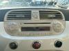 Reproductor de CD y radio de un Fiat 500 (312), 2007 1.2 69, Hatchback, Gasolina, 1,242cc, 51kW (69pk), FWD, 169A4000, 2007-07, 312AXA 2008