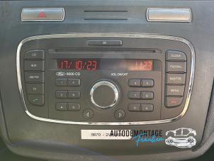 Used Radio CD player Ford Transit Connect 1.8 TDdi LWB Euro 4 Price on request offered by Franken Autodemontage B.V.