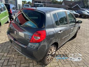 Used Rear-wheel drive axle Renault Clio III (BR/CR) 1.2 16V TCe 100 Price on request offered by Franken Autodemontage B.V.