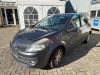 Renault Clio III (BR/CR) 1.2 16V TCe 100 Knuckle, front left