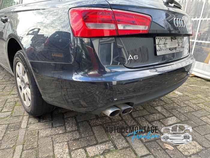 Stoßstange hinten van een Audi A6 Avant (C7) 2.0 TDI 16V 2012