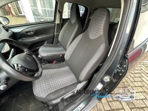 Used Seat, left Peugeot 108 1.0 12V VVT-i Price on request offered by Franken Autodemontage B.V.