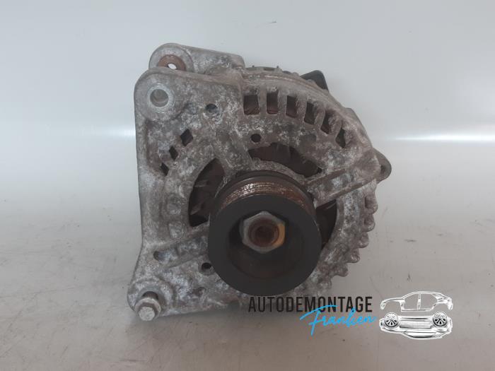 Begagnade Dynamo Renault Clio III Estate/Grandtour (KR) 1.6 16V Pris € 40,00 Marginaltabell erbjuds av Franken Autodemontage B.V.