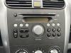 Radio CD player from a Opel Agila (B), 2008 / 2014 1.0 12V ecoFLEX, MPV, 996cc, 48kW (65pk), FWD, K10B; EURO4, 2010-01 / 2011-06 2010