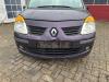 Front bumper from a Renault Modus/Grand Modus (JP), 2004 / 2012 1.6 16V, MPV, Petrol, 1.598cc, 82kW (111pk), FWD, K4M790; EURO4; K4M791; K4M800; K4M801, 2004-12 / 2012-12 2005