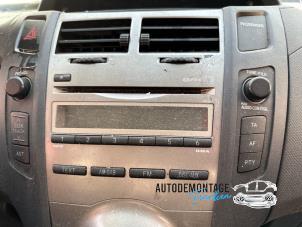 Gebrauchte Radio CD Spieler Toyota Yaris II (P9) 1.4 D-4D Preis auf Anfrage angeboten von Franken Autodemontage B.V.