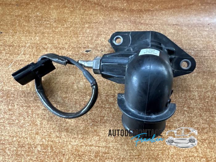 Begagnade EGR-rör Mercedes A (W176) 1.5 A-180 CDI, A-180d 16V Pris € 30,00 Marginaltabell erbjuds av Franken Autodemontage B.V.