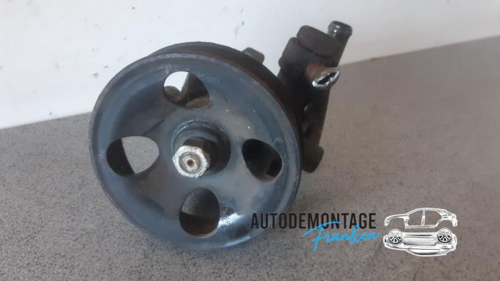 Begagnade Servostyrningspump Hyundai Santa Fe I 2.0 CRDi 16V 4x4 Pris € 50,00 Marginaltabell erbjuds av Franken Autodemontage B.V.