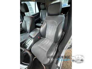 Used Seat, left Mercedes R (W251) 3.0 320 CDI 24V 4-Matic Price on request offered by Franken Autodemontage B.V.