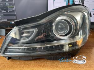 Used Headlight, left Mercedes C Estate (S204) 1.8 C-180 CGI 16V Price on request offered by Franken Autodemontage B.V.