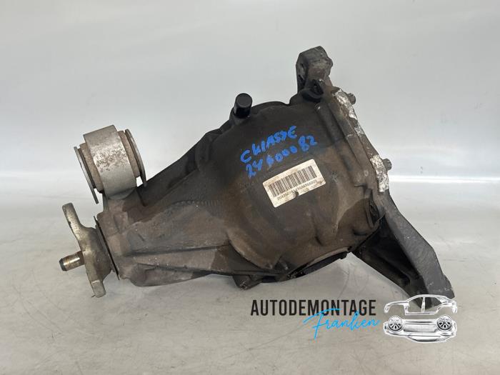 Usados Differential hinten Mercedes C Estate (S204) 1.8 C-180 CGI 16V Precio € 400,00 Norma de margen ofrecido por Franken Autodemontage B.V.