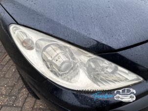Used Headlight, right Peugeot 307 CC (3B) 1.6 16V Price on request offered by Franken Autodemontage B.V.