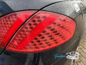 Gebrauchte Rücklicht rechts Peugeot 307 CC (3B) 1.6 16V Preis auf Anfrage angeboten von Franken Autodemontage B.V.