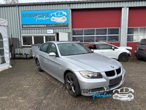 Used Front brake calliper, right BMW 3 serie (E90) 318i 16V Price on request offered by Franken Autodemontage B.V.
