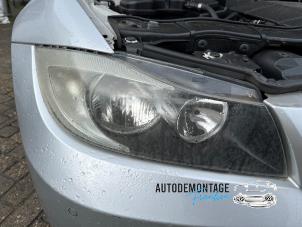 Used Headlight, right BMW 3 serie (E90) 318i 16V Price on request offered by Franken Autodemontage B.V.