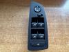 Electric window switch from a BMW 1 serie (E87/87N) 116i 1.6 16V 2008