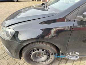 Used Front wing, left Volkswagen Polo V (6R) 1.4 TDI Price on request offered by Franken Autodemontage B.V.