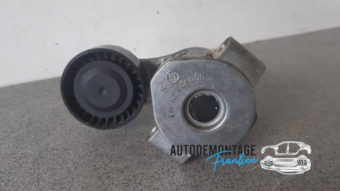 Usados Rodillo tensor correa múltiple Peugeot Boxer (U9) 2.2 HDi 130 Euro 5 Precio € 25,00 Norma de margen ofrecido por Franken Autodemontage B.V.