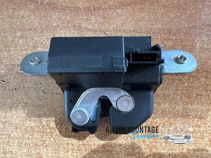 Tailgate lock mechanism Fiat 500 1.2 69 - 55701971