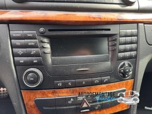 Usagé Radio/Lecteur CD Mercedes E (W211) 2.2 E-220 CDI 16V Prix sur demande proposé par Franken Autodemontage B.V.