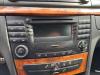 Radio CD player from a Mercedes E (W211), 2002 / 2008 2.2 E-220 CDI 16V, Saloon, 4-dr, Diesel, 2.148cc, 110kW (150pk), RWD, OM646961, 2002-03 / 2008-12, 211.006 2002