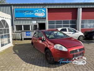 Used Knuckle, front right Fiat Grande Punto (199) 1.2 Price on request offered by Franken Autodemontage B.V.
