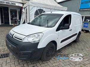 Used Front wishbone, left Citroen Berlingo 1.6 BlueHDI 100 Price on request offered by Franken Autodemontage B.V.