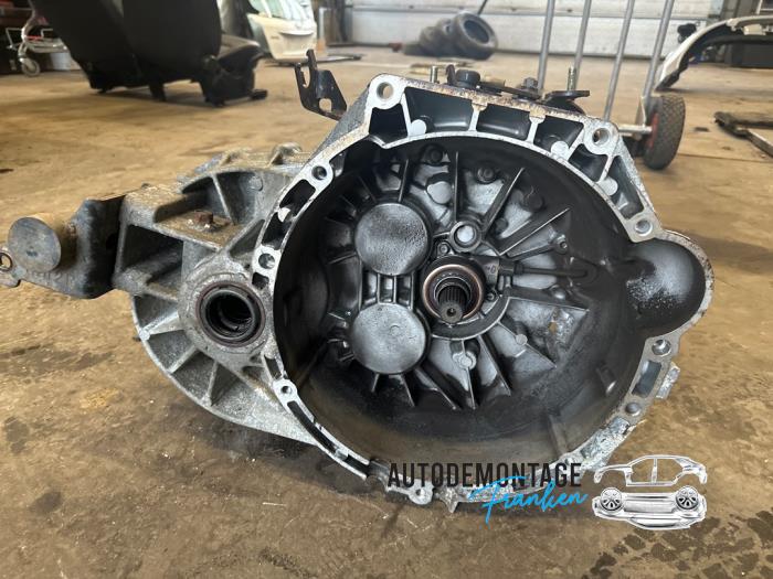 Getriebe van een Kia Sorento II (XM) 2.2 CRDi 16V VGT 4x2 2010