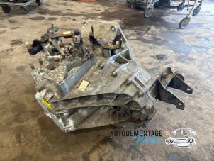 Getriebe van een Kia Sorento II (XM) 2.2 CRDi 16V VGT 4x2 2010