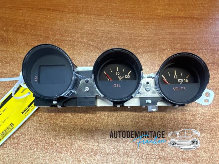 Begagnade Innerdisplay Nissan 350 Z (Z33) 3.5 V6 24V Pris € 100,00 Marginaltabell erbjuds av Franken Autodemontage B.V.