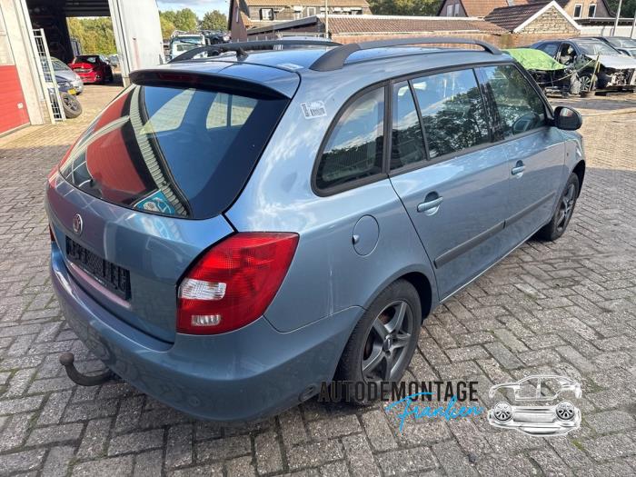 Usagé Pompe essence Skoda Fabia II Combi 1.6i 16V Prix sur demande proposé par Franken Autodemontage B.V.