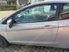 Puerta 2 puertas izquierda de un Ford Fiesta 6 (JA8), 2008 / 2018 1.4 TDCi, Hatchback, Diesel, 1.399cc, 50kW (68pk), FWD, F6JD; KVJA, 2010-07 / 2012-09 2012