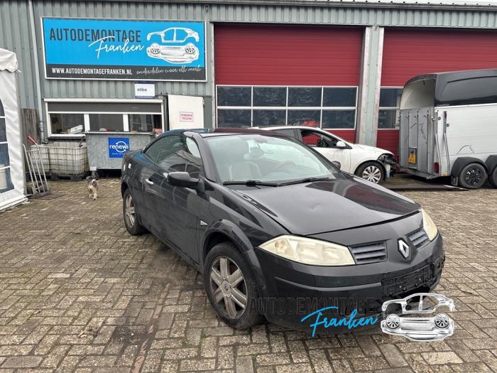 Usagé Faux châssis Renault Megane II CC (EM) 1.6 16V Prix sur demande proposé par Franken Autodemontage B.V.